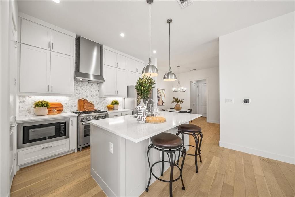 Main 7 Townhome Addition - Residential