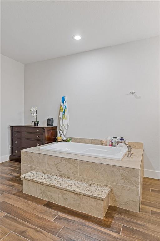 Springtown, Texas 76082, United States, 4 Bedrooms Bedrooms, ,3 BathroomsBathrooms,Residential,Active,178092