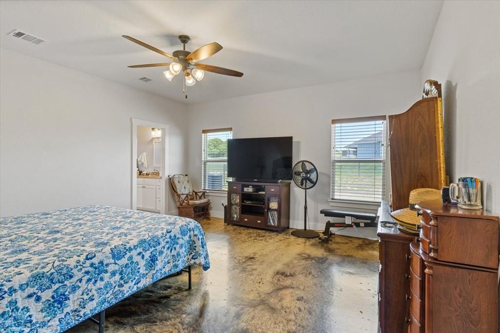 Springtown, Texas 76082, United States, 4 Bedrooms Bedrooms, ,3 BathroomsBathrooms,Residential,Active,178092