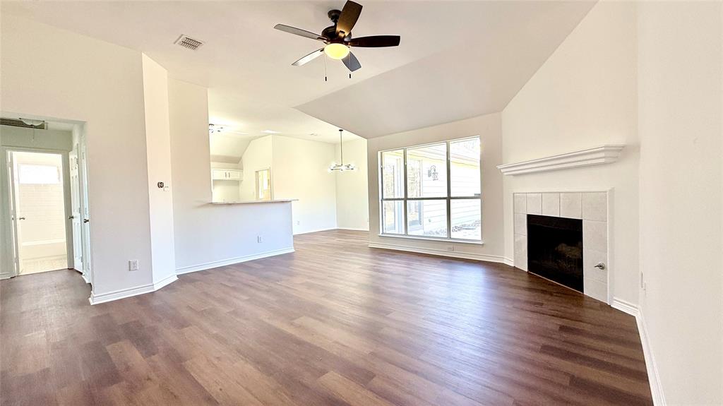 Preston Vineyards IV Ph One - Residential Lease