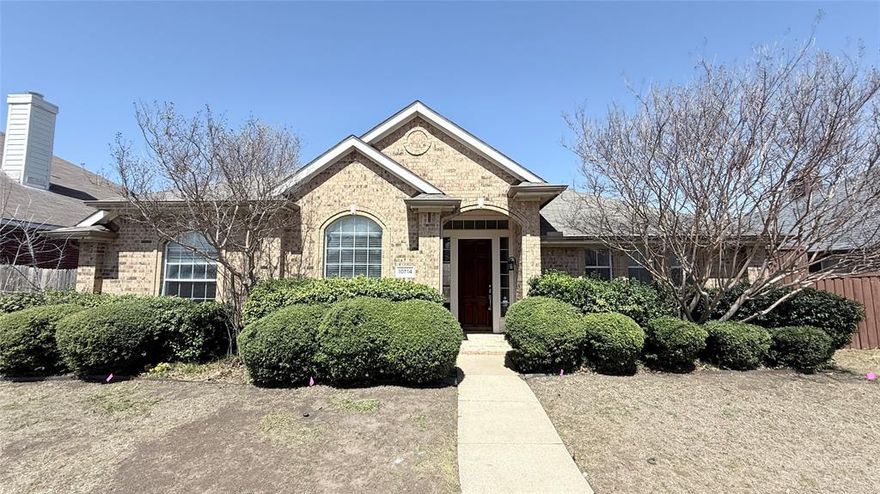 Be the first to live in this completely Remodeled Beautiful 1 Story home located in Frisco TX. What's New? New paint throughout the entire house including ceiling and 2 car garage. New luxury vinyl wood plank throughout the house. NO CARPET. Remodeled Primary Bathroom with new bathtub. quartz countertop, tile, glass frameless shower, mirror. New Kitchen quartz countertop, new painted cabinet, new sink and faucet, new backsplash. New light fixture, ceiling fan, etc. Rent includes lawn treatment by trugreen. Schedule your private showing today.