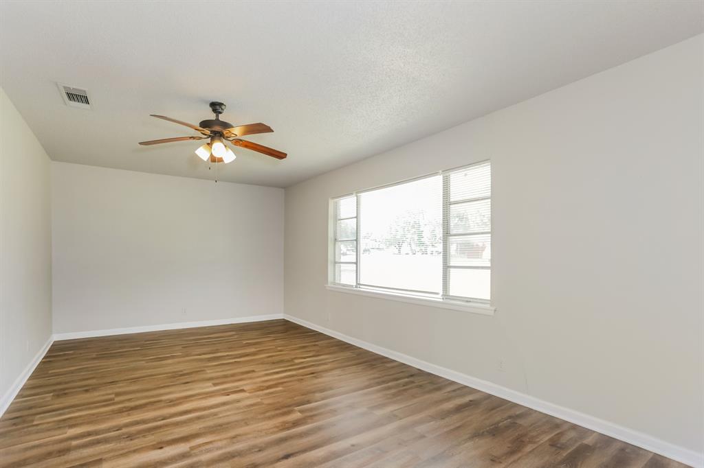 5113 Bob Drive
