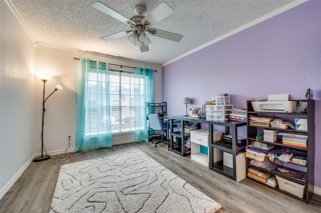 Lakeshore Condo - Residential