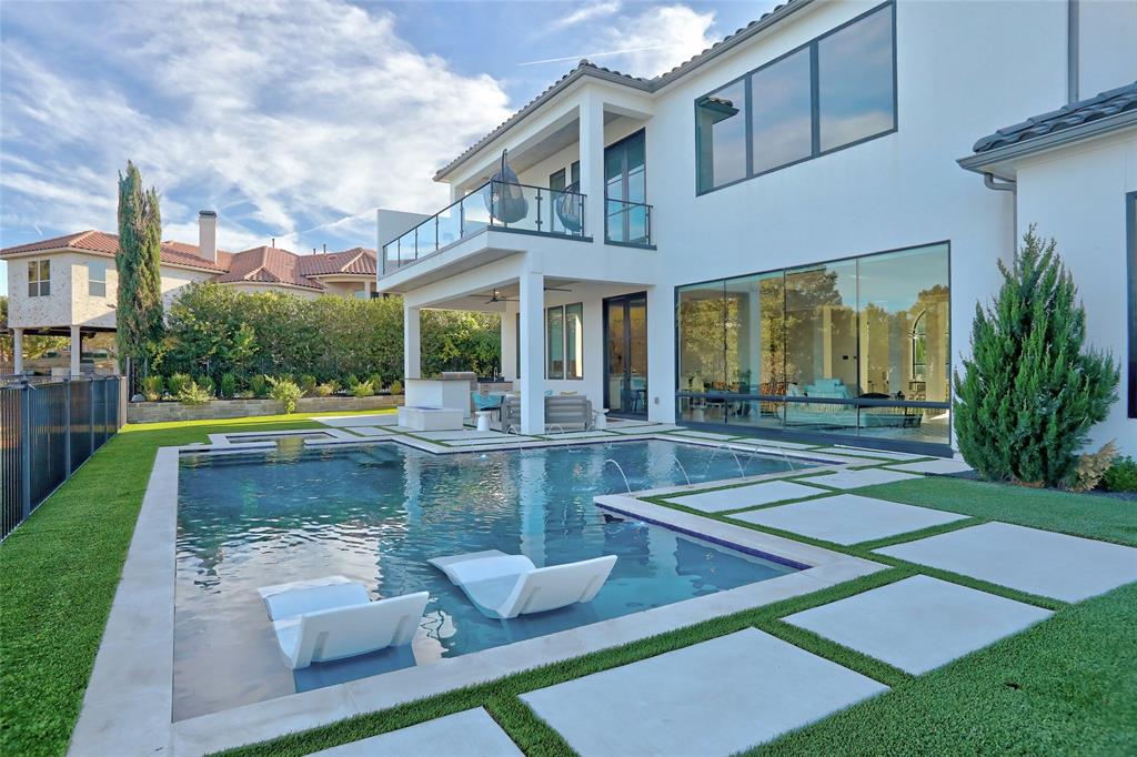 The Lakes On Legacy Drive Ph II - Residential