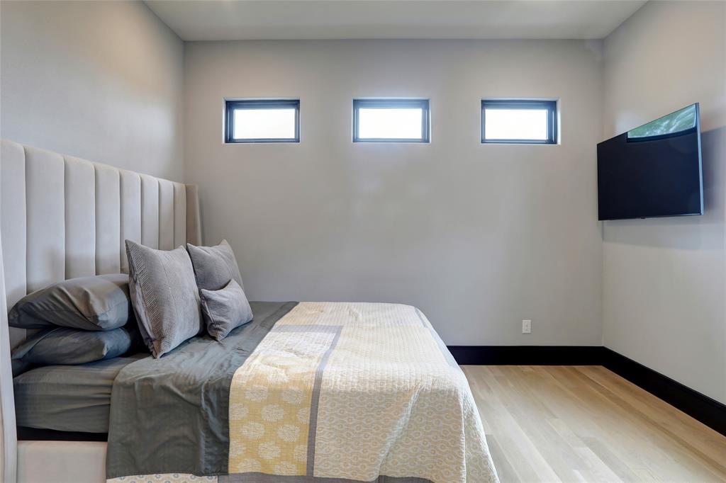 The Lakes On Legacy Drive Ph II - Residential