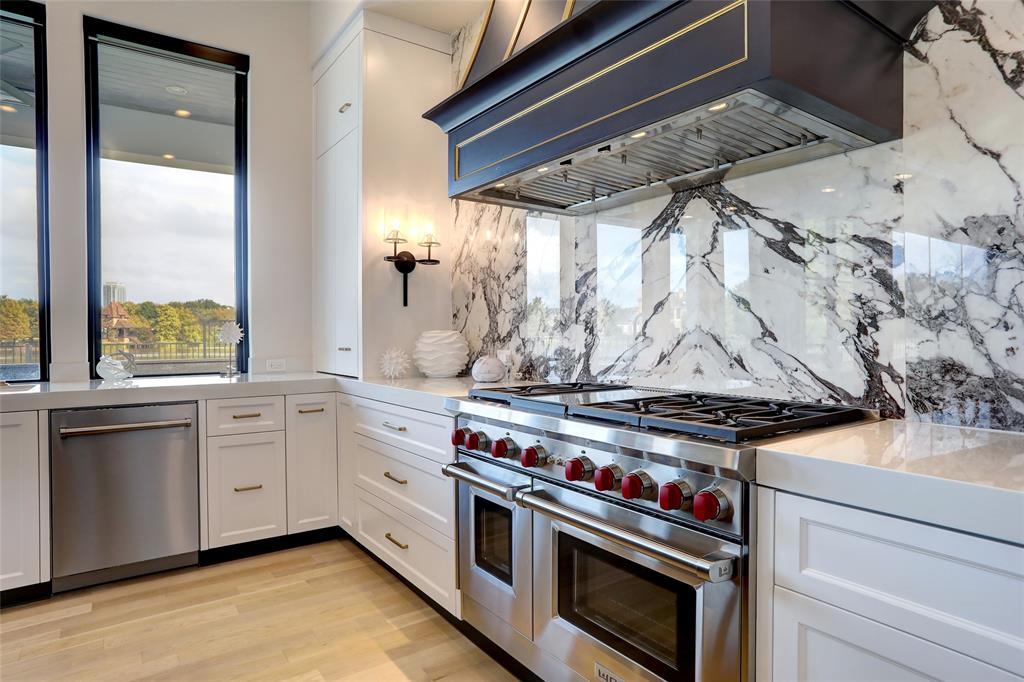 The Lakes On Legacy Drive Ph II - Residential