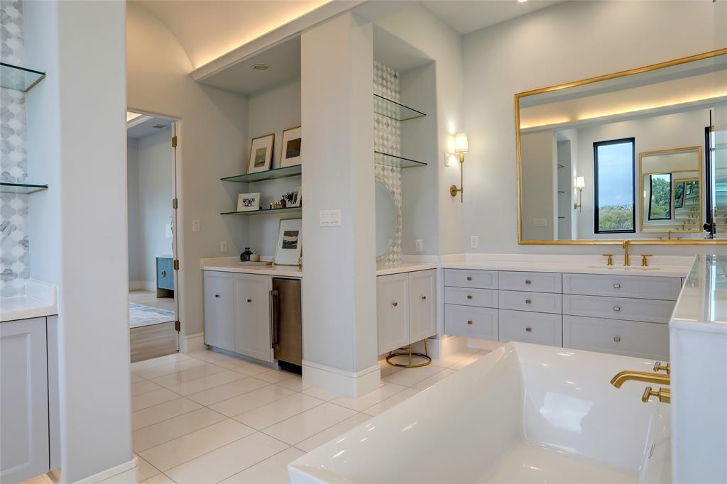 The Lakes On Legacy Drive Ph II - Residential