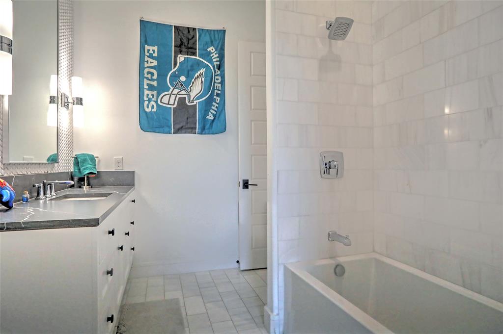 The Lakes On Legacy Drive Ph II - Residential