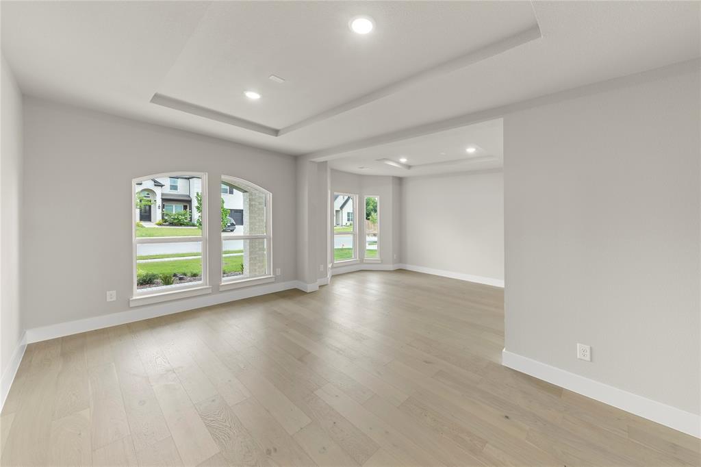 3304 Lakeshore Drive