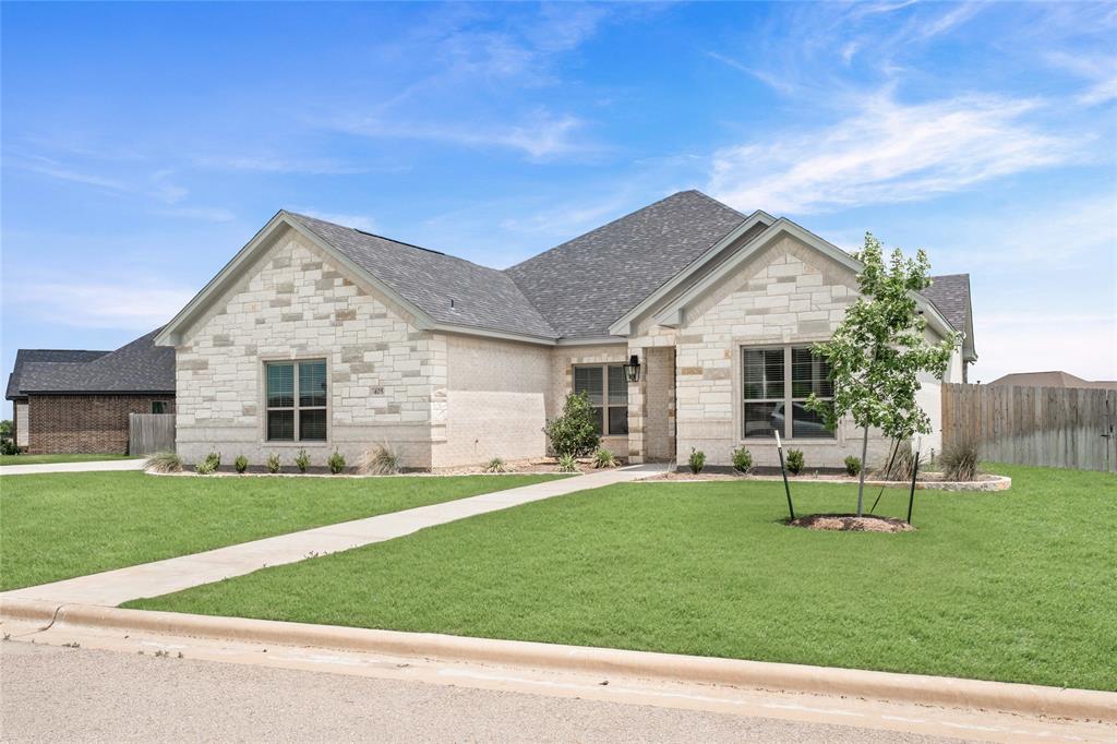 405 Willow Drive
