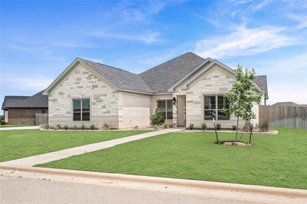 Photo of 405 Willow Drive, Troy, TX 76579 (MLS # 21279966)