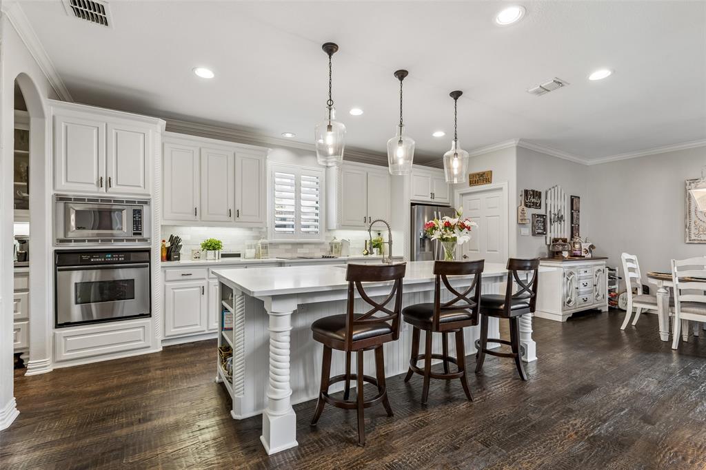 5016 Apache Circle