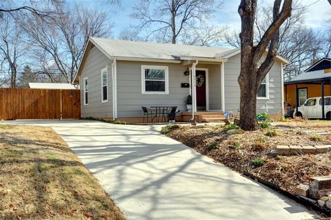 Photo of 4933 Royal Drive, Fort Worth, TX 76116 (MLS # 21179034)