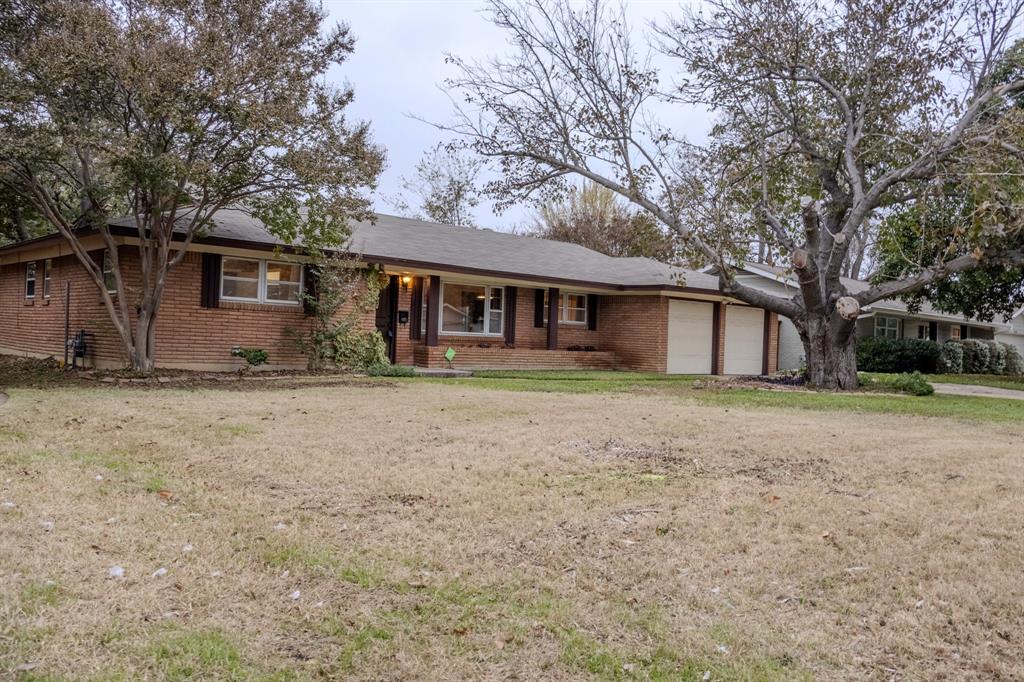 6112 Trail Lake Drive