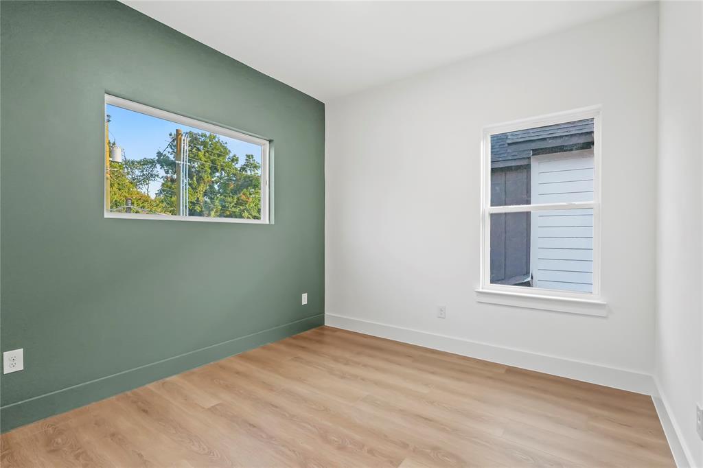 Lincoln Manor - Residential