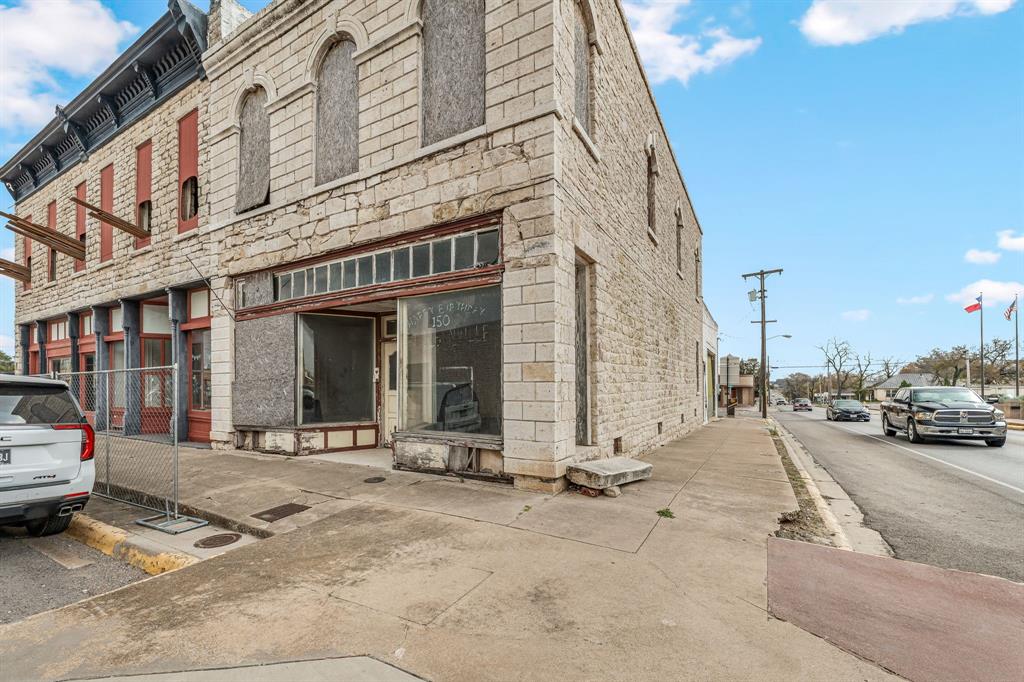 104 E College Street