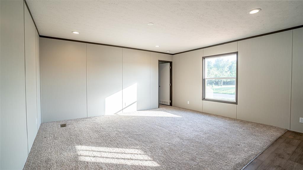 Oak Trail Shores Sec F - Residential