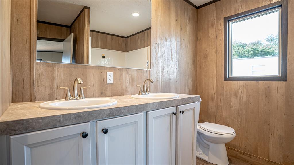 Oak Trail Shores Sec F - Residential