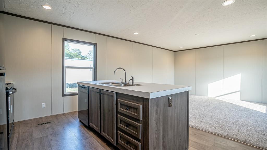 Oak Trail Shores Sec F - Residential