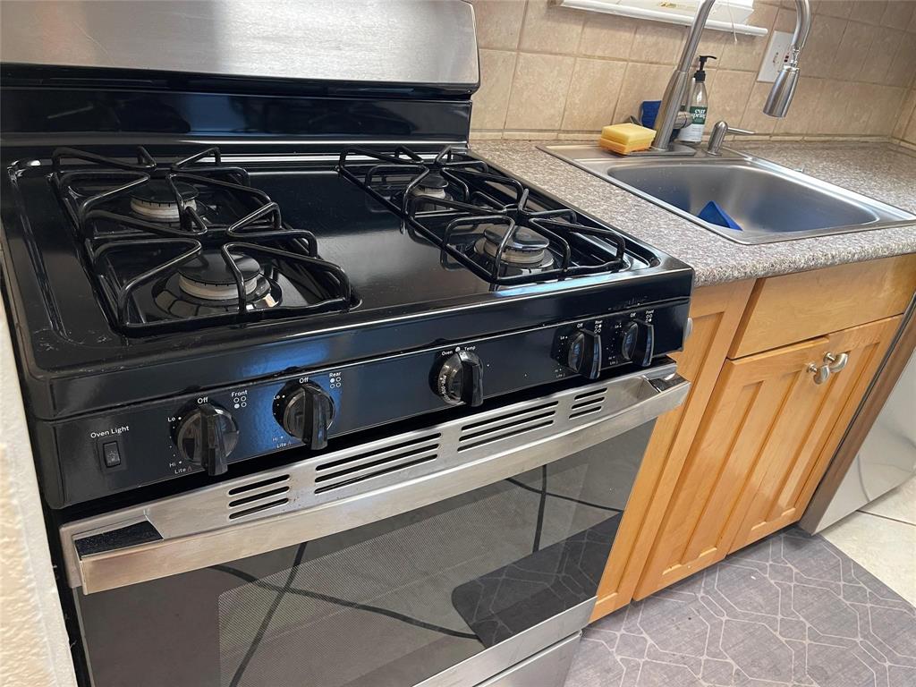 Preston Place Twnhms - Residential Lease