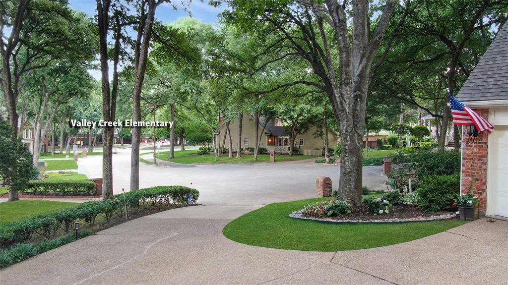 2600 Woodland Court