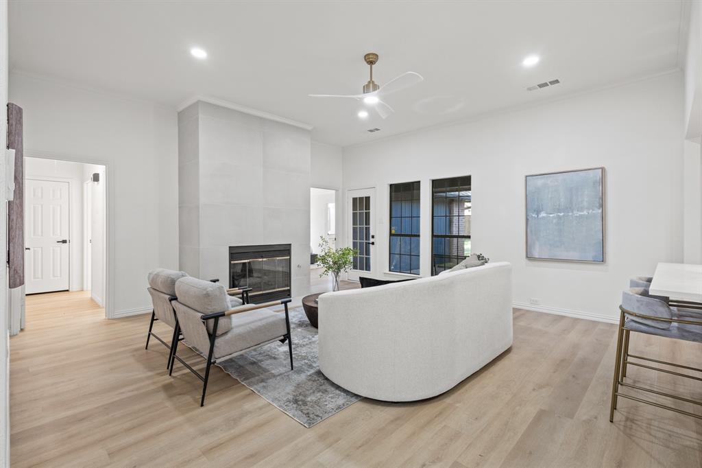 109 Lansdowne Circle