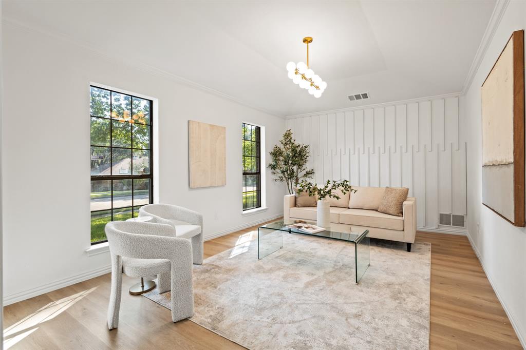 109 Lansdowne Circle