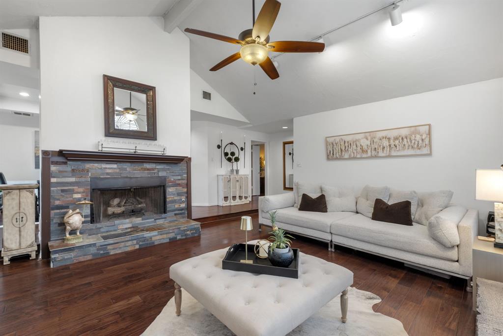 1317 Elk Grove Drive