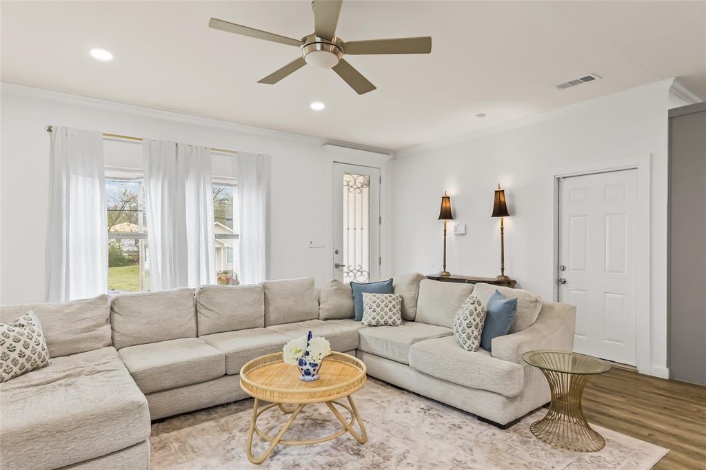 1326 Hemphill Street