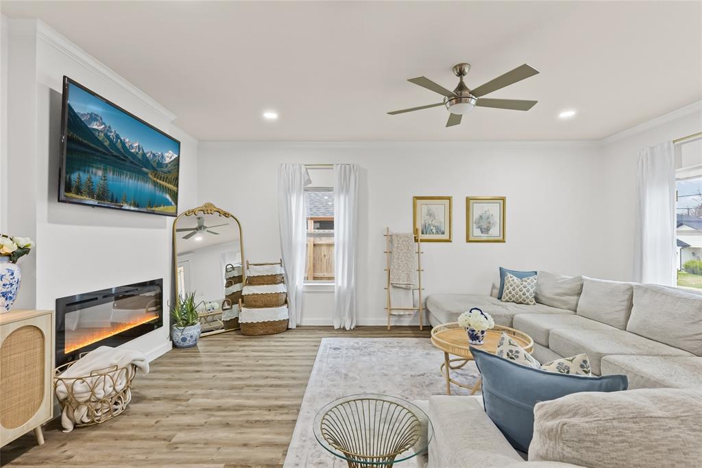 1326 Hemphill Street