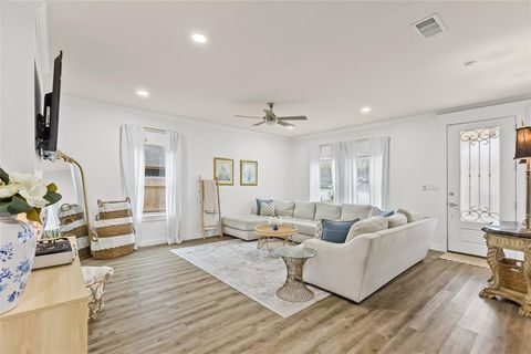 1326 Hemphill Street Greenville TX 75401