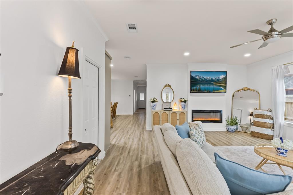 1326 Hemphill Street