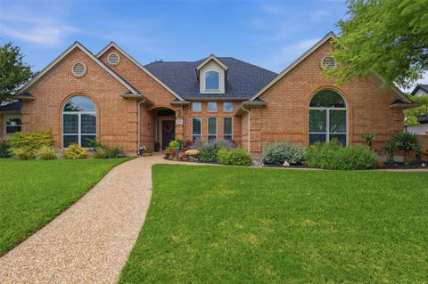 Tiny photo for 11816 River View Way, Fort Worth, TX 76008 (MLS # 21326775)