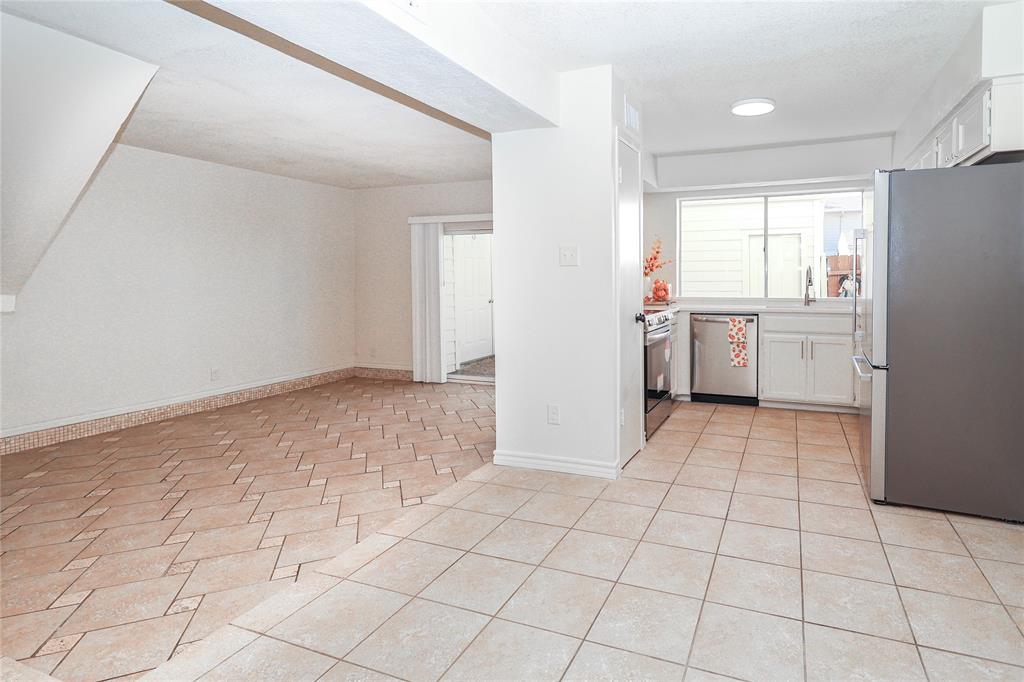 Shorewood Park Estates Condos - Residential Lease