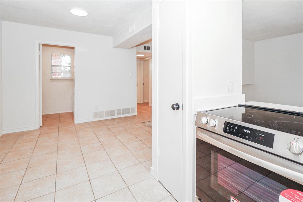 Shorewood Park Estates Condos - Residential Lease