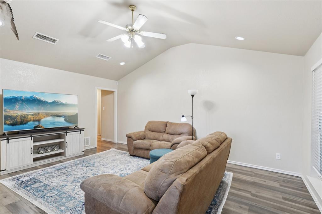 110 Apache Trail