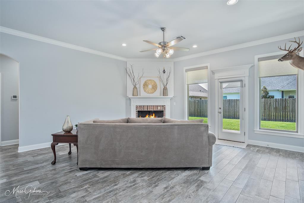 Benton, Louisiana 71006, United States, 3 Bedrooms Bedrooms, ,2 BathroomsBathrooms,Residential,Active,206705