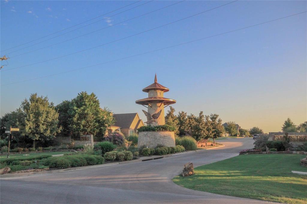 140 Falcon Point Drive