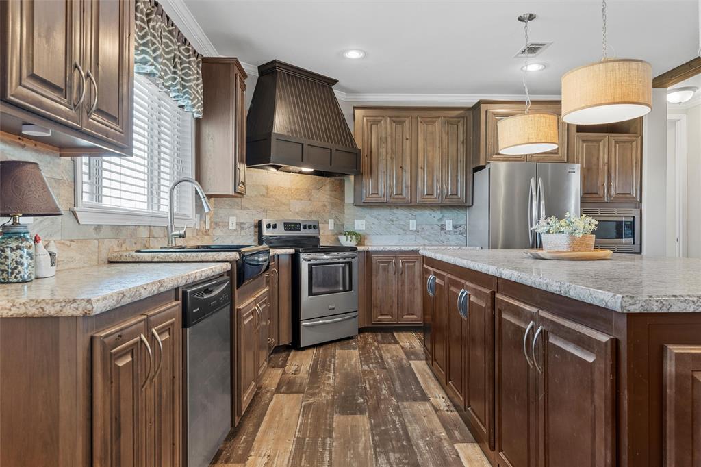 Crist F - Residential