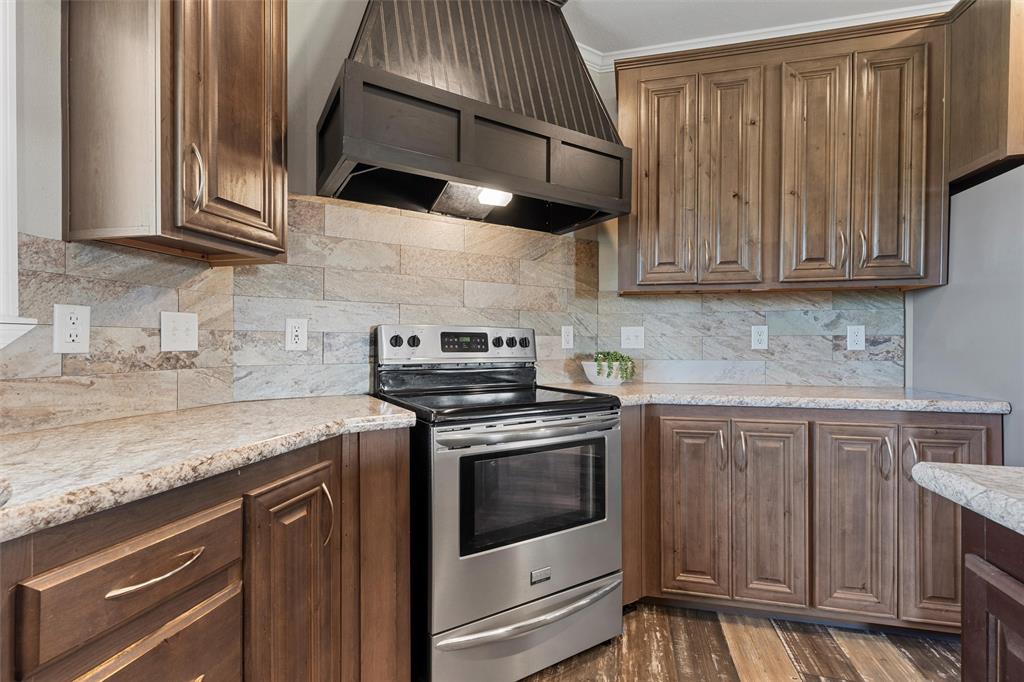 Crist F - Residential