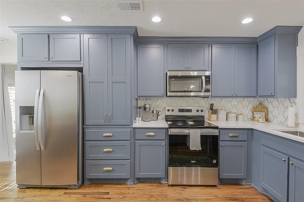 313 Highland Avenue