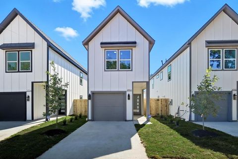 2532 Lowery Street Dallas TX 75215