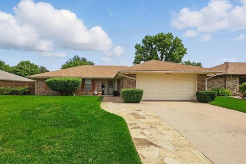 1333 Fieldstone Drive Bedford TX 76022