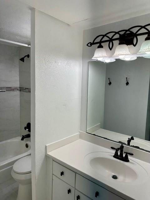 River Oaks Condos - Residential Lease