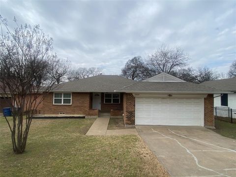 Photo of 3805 Kushla Avenue, Dallas, TX 75216 (MLS # 21172266)