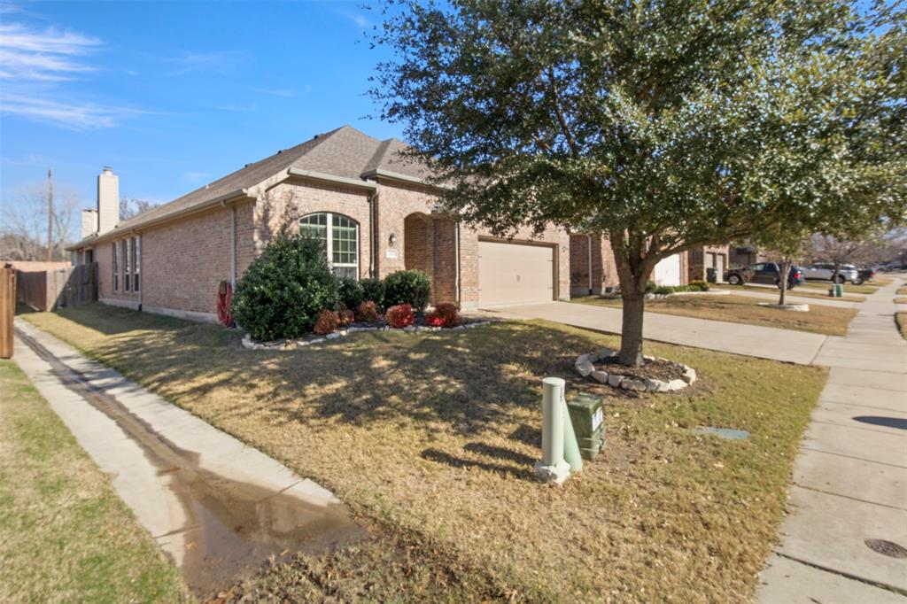 5424 Grove Cove Drive