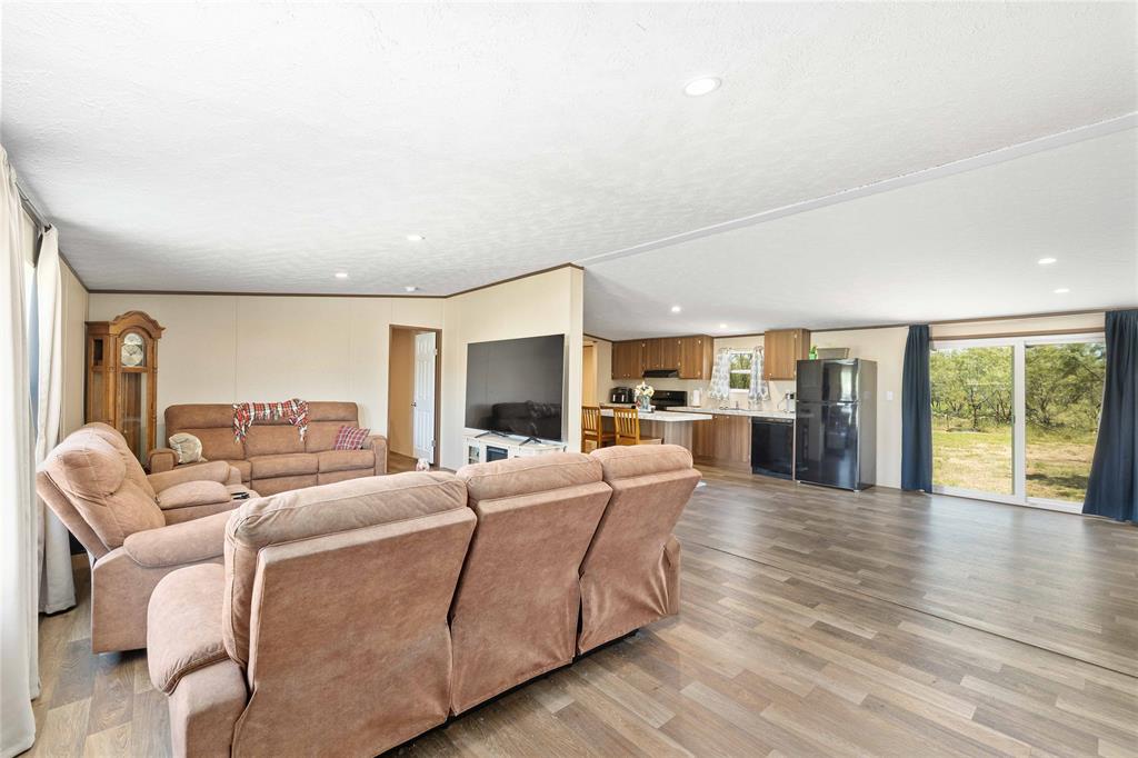 16099 County Road 211