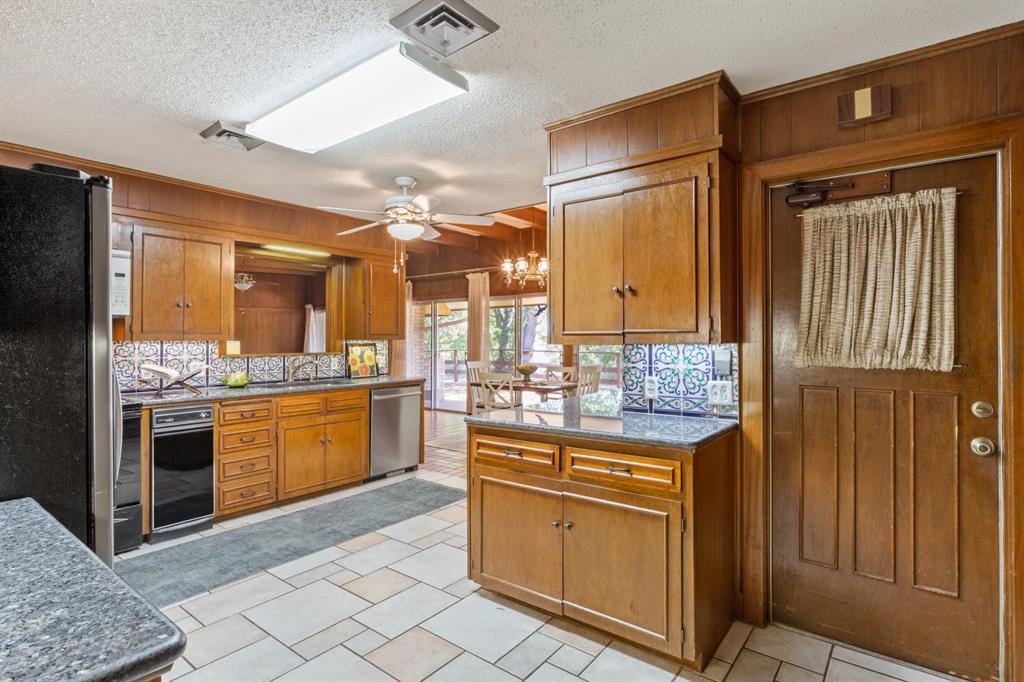 River Oaks Estates - Residential