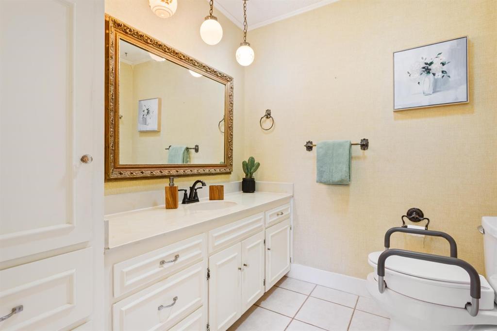 River Oaks Estates - Residential