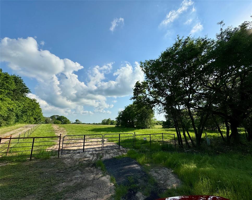 7073 W STATE HWY 243